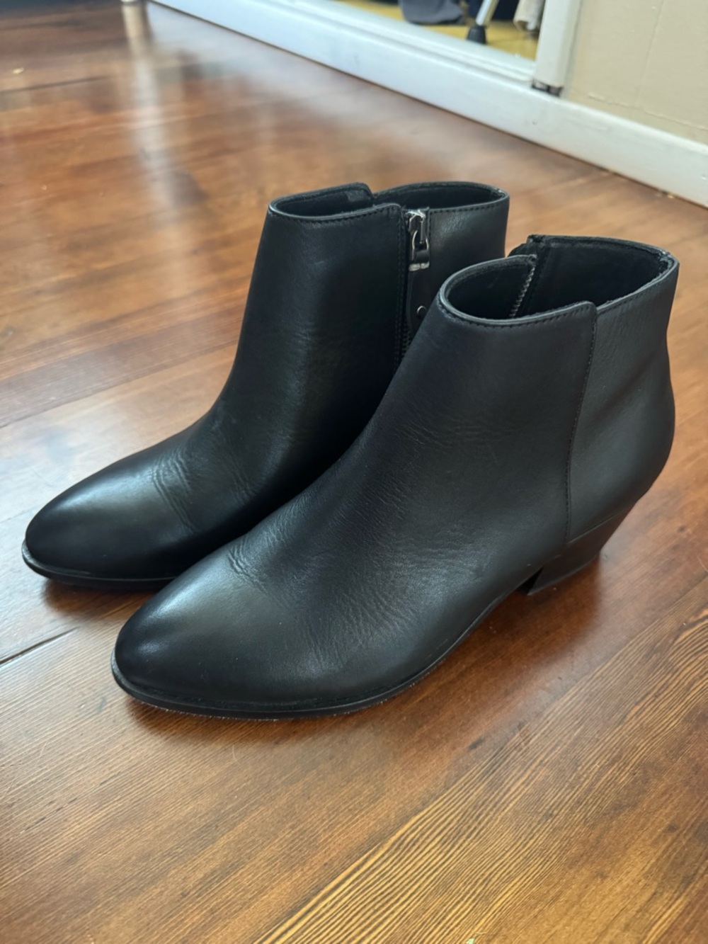Thursday Downtown Black Leather Ankle Boots size 9